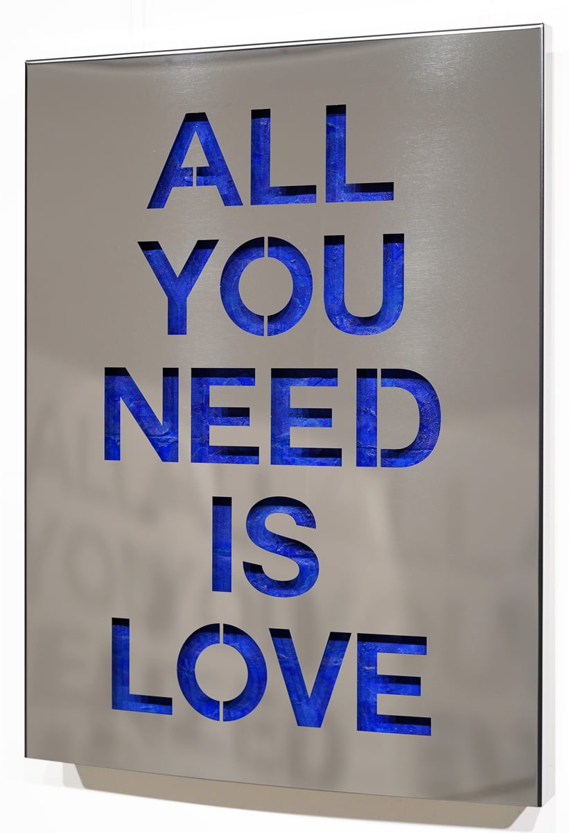 All you need is love - inox fond bleu Klein, 2023