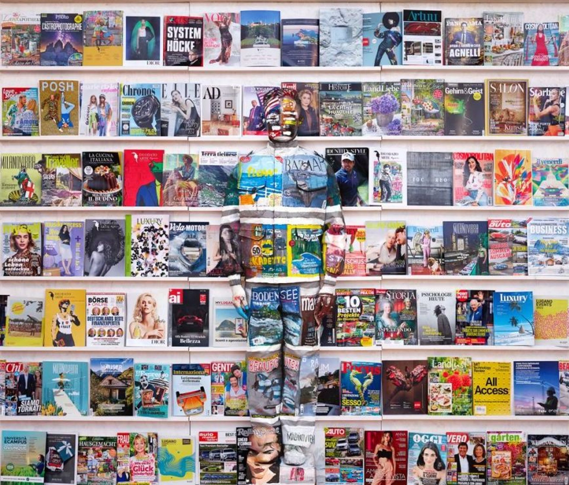 LIU BOLIN, Magazine Rack