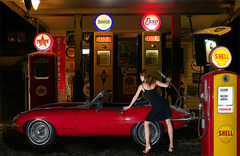 CARS & MOTORS : Gas Station