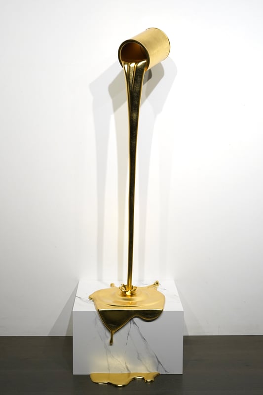 Flow gold 2.0 145 cm + socle marbre blanc